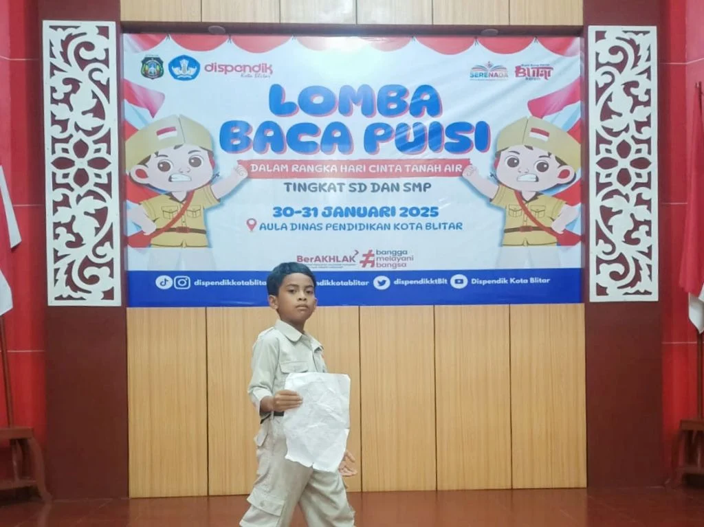 Murid SD Muhammadiyah Kota Blitar Mengikuti Lomba Baca Puisi Tingkat SD Se-Kota Blitar