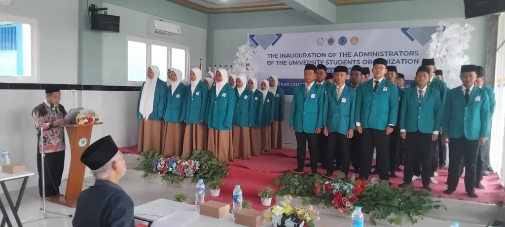 Pelantikan Ormawa STIQSI Lamongan Periode 2025/2026, Digelar Dalam Dua Bahasa Asing