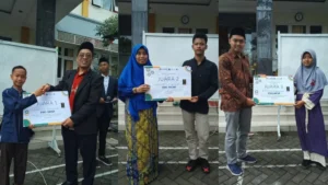 Menanamkan Literasi Finansial Sejak Dini, Fillinggold.id Dukung Prestasi Santri Dengan Logam Mulia