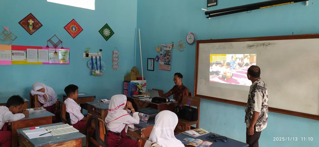 SMP Muhammadiyah 1 Blitar Lakukan Sosialisasi PPDB di SD Muhammadiyah 1 Kesamben Blitar