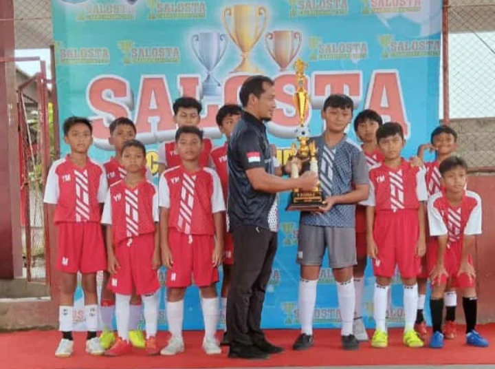 Membanggakan! Tim Futsal SD Muhammadiyah Kota Blitar Meraih Juara 2 Dalam Salosta Championship 2025