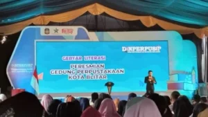 Kepala SD Muhammadiyah Kota Blitar Hadiri Peresmian Gedung Baru Perpustakaan Daerah