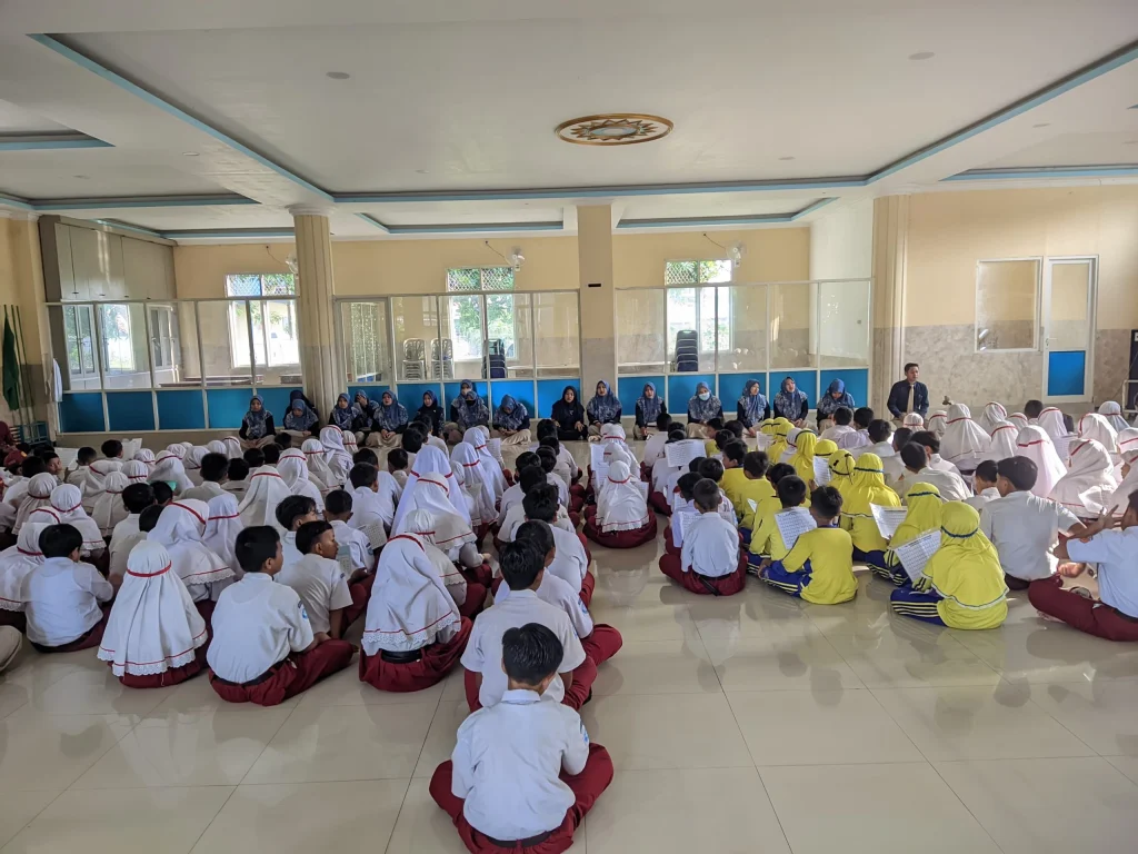 Pembiasaan Membaca Asmaul Husna di Lingkungan Sekolah: Kunci Menuju Hati Yang Tenang