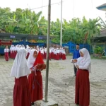 Upacara Bendera di SD Muhammadiyah Melirang: Wujud Disiplin dan Semangat Belajar