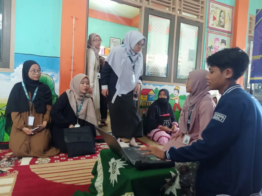 Gandeng PRA Sembunganyar, Mahasiswa KKN UMG Ajak Warga Cegah Hipertensi