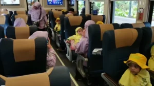 Petualangan Seru Siswa-Siswi KB-TK Aisyiyah 34 Surabaya dengan Kereta Api Jayabaya