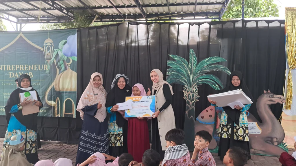 Entrepreneur Day Penuh Inspirasi: Siswa SD Mudabo Tumbuhkan Jiwa Wirausaha Lewat Tema Isra Mikraj