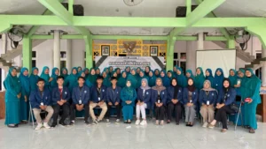 Inovasi Mahasiswa KKN Kelompok 16 UMG: Pengolahan Ikan Bandeng Menjadi Kerupuk