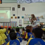 Menjelajahi Kekayaan Budaya Gresik: Virtual Tour Seru Bersama Siswa SD Muhammadiyah Manyar
