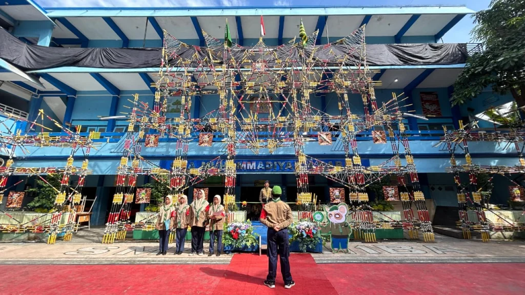 Mahakarya Pionering Raksasa Sambut Peserta SSC Gebyar Muh1ba 2025