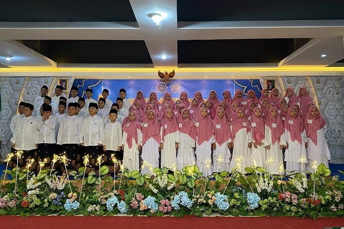 75 Siswa SD Muhammadiyah Birrul Walidain Diwisuda dalam Program Tahfidh, Orang Tua Bangga