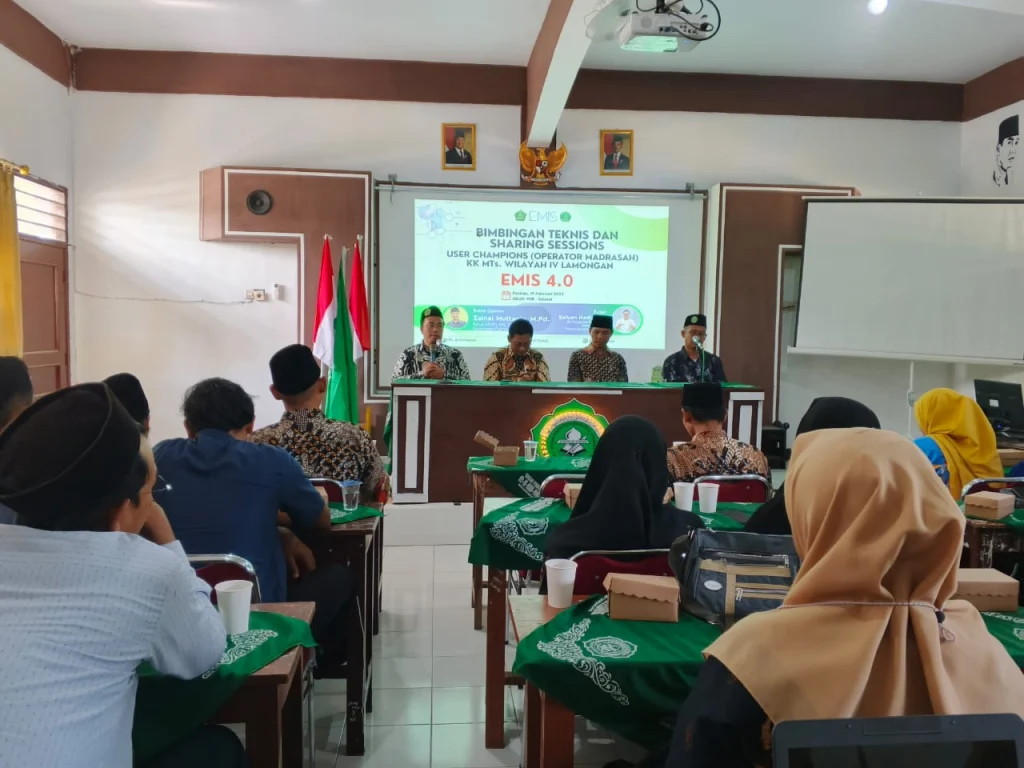 Bimtek Sosialisasi Migrasi Simpatika ke EMIS 4.0: Langkah Digitalisasi Madrasah di KKMTs IV Kecamatan Paciran