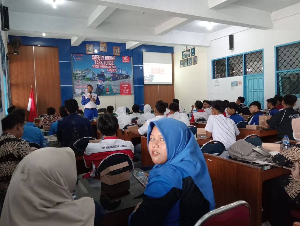 SMK se-Jatim Ikuti Safety Riding Task Force di SMK Muda Genteng