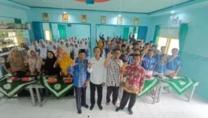 Gramedia Gelar Seminar Literasi dan Bazar Buku di Ponpes Karangasem