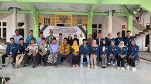 Mahasiswa KKN UMG Kelompok 16 Akhiri Pengabdian di Mojopetung dengan Pesan Haru dan Harapan