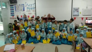 Serunya Belajar Menjaga Kesehatan Gigi bersama drg. Aulia di SD Mudipat