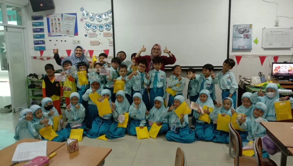 Serunya Belajar Menjaga Kesehatan Gigi bersama drg. Aulia di SD Mudipat