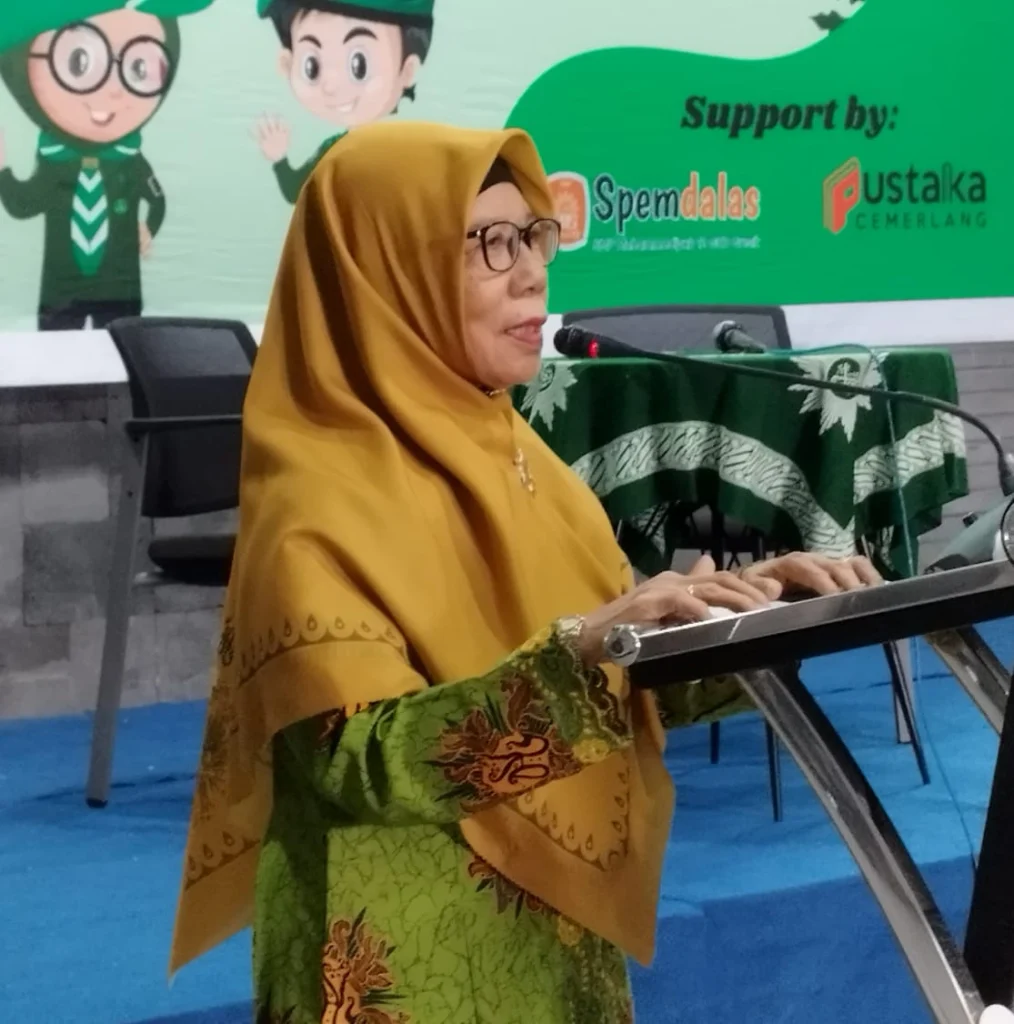 Memberikan Ilmu kepada Anak Usia Dini Bagaikan Mengukir di Atas Batu