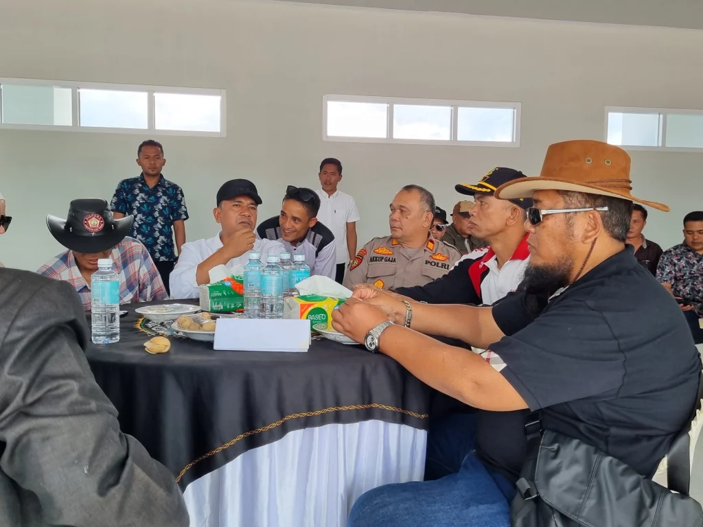 Wakil Ketua DPRK Aceh Tengah Hadiri Penutupan Pacuan Kuda Tradisional Gayo