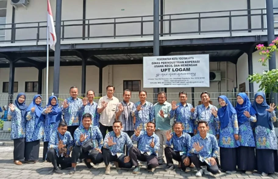 UPT Logam Yogyakarta Sambut Hangat Siswa SMK Mulia Jember dalam Kunjungan Industri