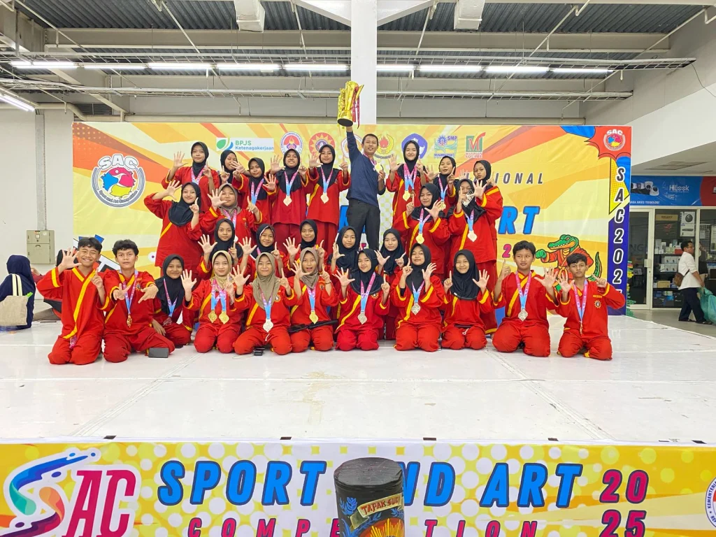 Sabet Juara Umum di Kejuaraan Nasional, TS SMP Muhammadiyah 15 Kenjeran Semakin Jaya