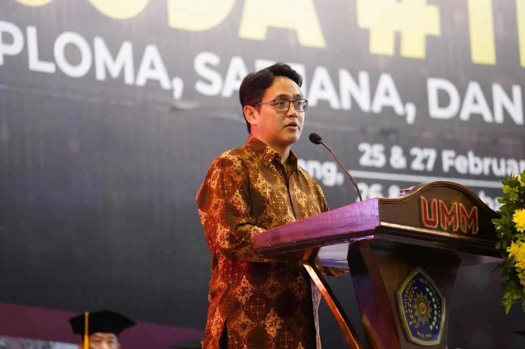 Dirjen Riset dan Pengembangan RI Bagikan Formula STORY di Wisuda UMM