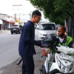 Ratusan Siswa SMP Muhammadiyah PK Pawai Sambut Ramadan dan Berbagi Bingkisan