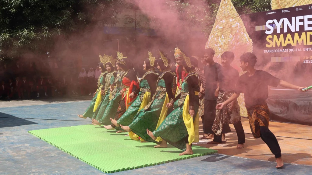 Ketika Ujian Berubah Jadi Pesta: Synfest 2025 Sukses Tampilkan Berbagai Inovasi dan Kreativitas!