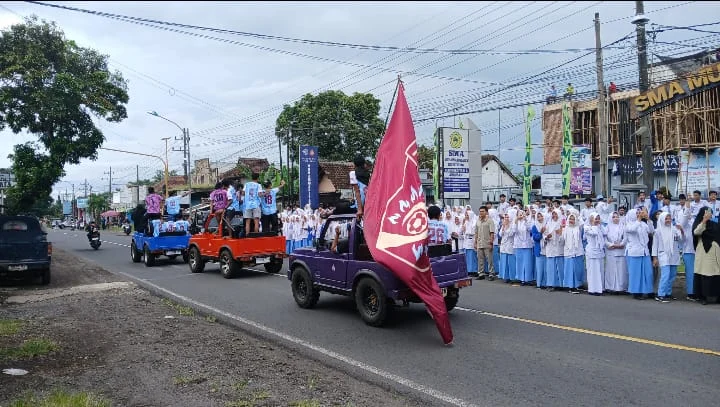 Siswa SMA Muha Genteng Andil Antarkan Persewangi Juara Liga 4 PSSI Jatim