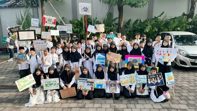 SD Muhammadiyah Kota Blitar Ikut Meriahkan Pawai Gema Soramadu Se-Kota Blitar