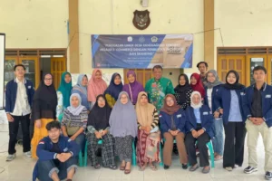 KKN UMG Dukung UMKM Lokal Melalui E-Commerce dengan Pembuatan Packaging dan Branding