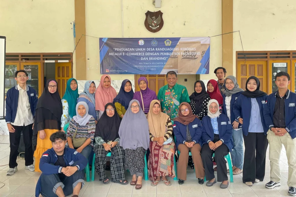 KKN UMG Dukung UMKM Lokal Melalui E-Commerce dengan Pembuatan Packaging dan Branding