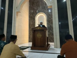 Menggapai Kebahagiaan dengan Al-Quran: Pesan Inspiratif dalam Pengajian Subuh di Masjid An-Nur
