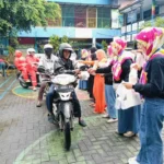 Semangat Bagi Takjil Jelang Berbuka di Halaman SDM Limas