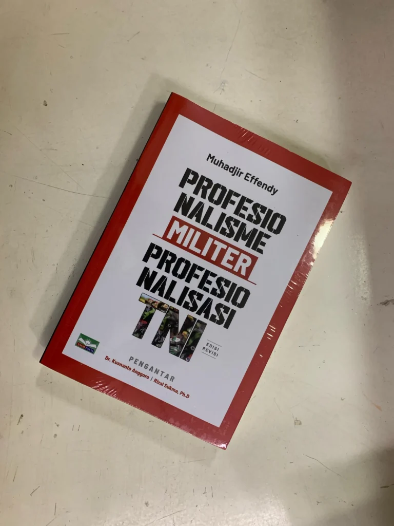 Muhadjir Effendy Tulis Buku Profesionalisme Militer dan TNI