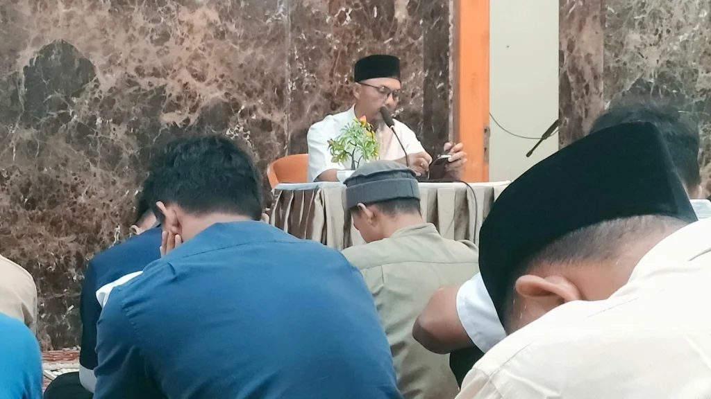 Kultum Tarawih Masjid Nailur Roja’ Jatinom: Pesan Sabar di Bulan Ramadan