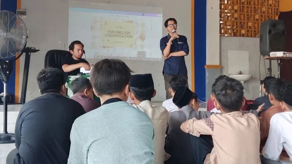 Fun English Day di MBS Porong: Belajar Bahasa Inggris dengan Cara Seru dan Interaktif!