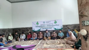 Cahaya Rumah Waqaf: PCM Paiton Gelar Santunan Yatim dan Dhuafa