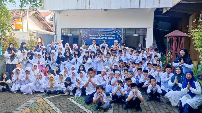 Pesantren Kilat SD Muhtar: Mendidik Generasi Rabbani Cinta Al-Qur’an Sejak Dini