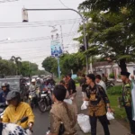 Semarak Ramadan dengan Semangat Berbagi, AMM Candi Sidoarjo Bagikan Ratusan Takjil Gratis