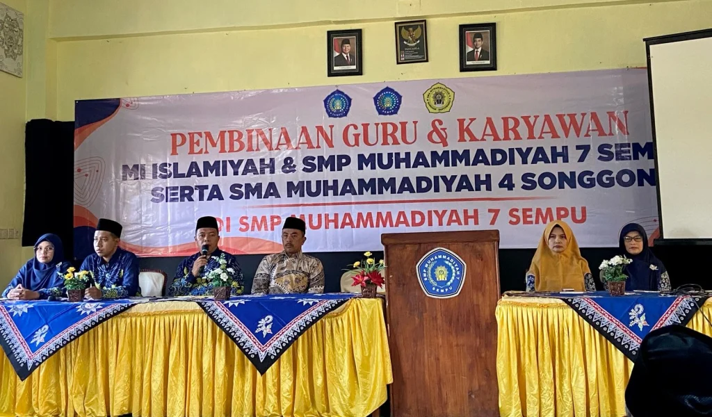 Transformasi Pendidikan di Era Digital: Guru Muhammadiyah Banyuwangi Dibekali Dua Materi Inspiratif