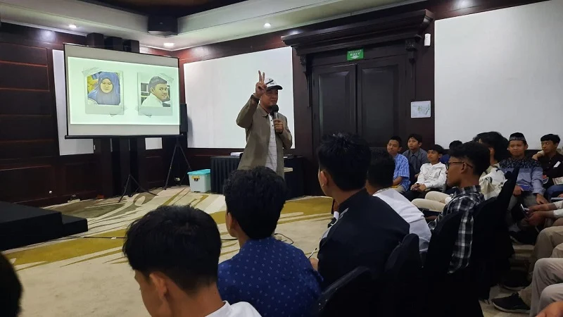 Siswa Spemdalas Belajar Self-Manajemen dan Implementasi Akhlak Remaja di Ramadan Staycation