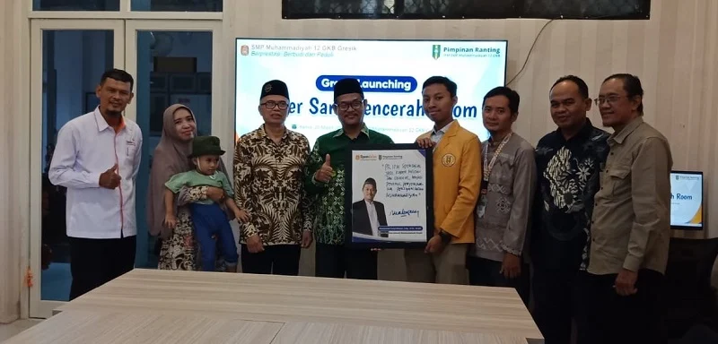 Ketua PDM Gresik Resmikan Kader Sang Pencerah Room IPM Spemdalas, Ini Pesannya
