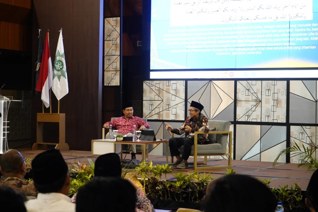 Safari Ramadan UMM: Al Quran Pedoman Jadi Profesional Muslim yang Unggul
