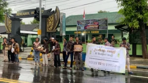 IPM dan Dewan Amaliyah Smamusix Karangasem Bagikan 300 Paket Takjil Gratis