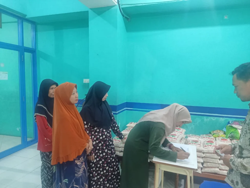 SD Mumtaz Galakkan Kesadaran Berzakat: Siswa Antusias Berbagi dengan Sesama