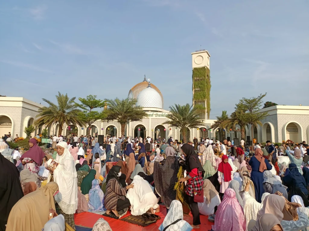 Berikut Daftar Lengkap Lokasi dan Khatib Salat Idul Fitri 1446 H Muhammadiyah Kabupaten Gresik