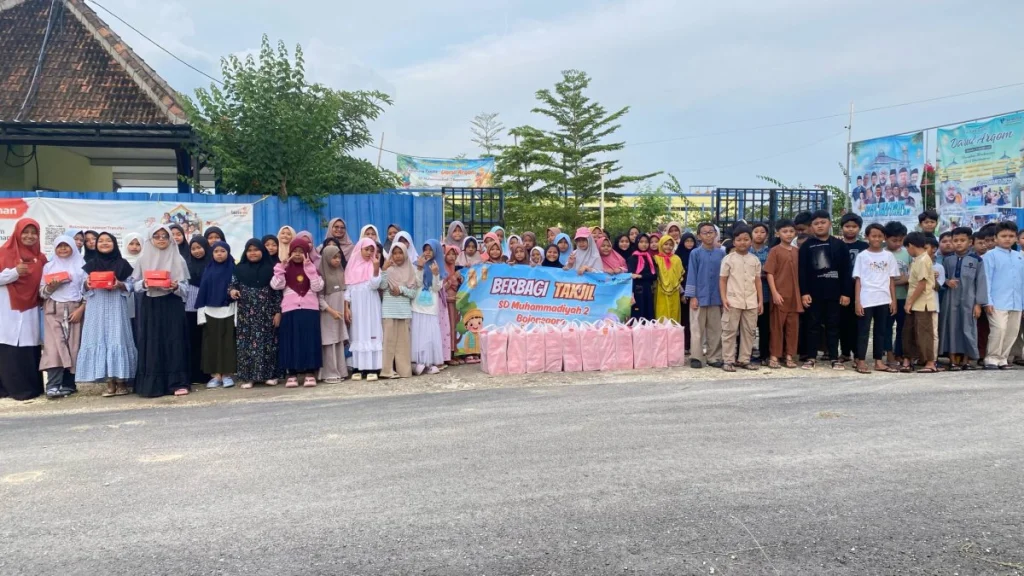 Training Center Darul Arqom Kelas 4 SD Muhammadiyah 2 Bojonegoro: Momen Kuatkan Iman dan Kebersamaan