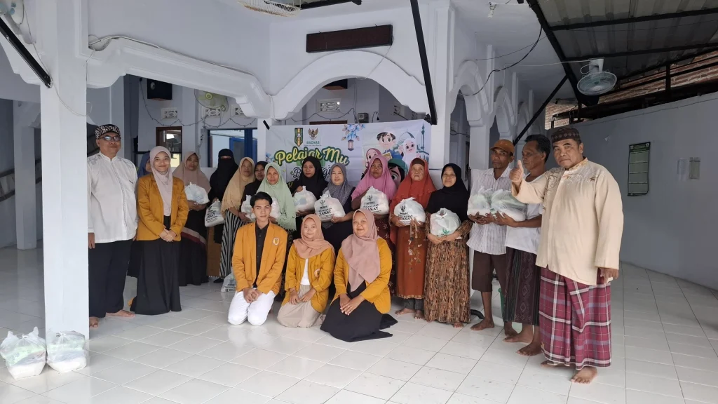 Sinergi IPM Kabupaten Probolinggo dan Baznas Kabupaten Probolinggo Bagikan 200 Paket Zakat