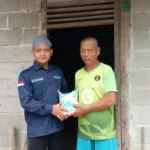 STKIP Muhammadiyah Blora dan Lazismu Blora Salurkan Zakat Fitrah ke Masyarakat